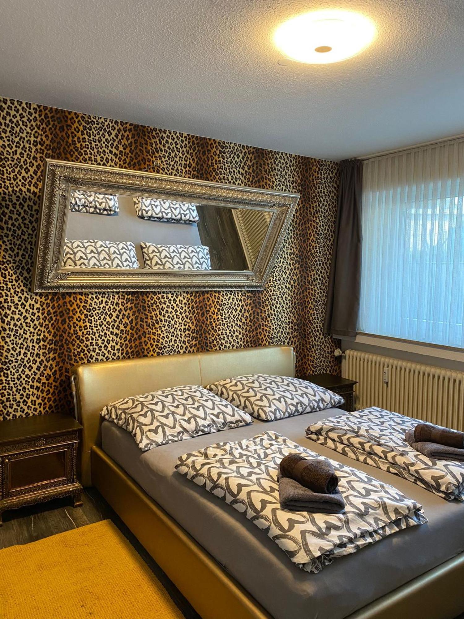 Apartment Dusseldorf-South - Self Check-In מראה חיצוני תמונה